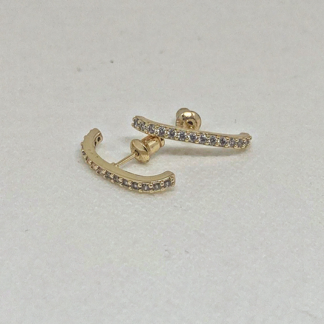 Bar stud